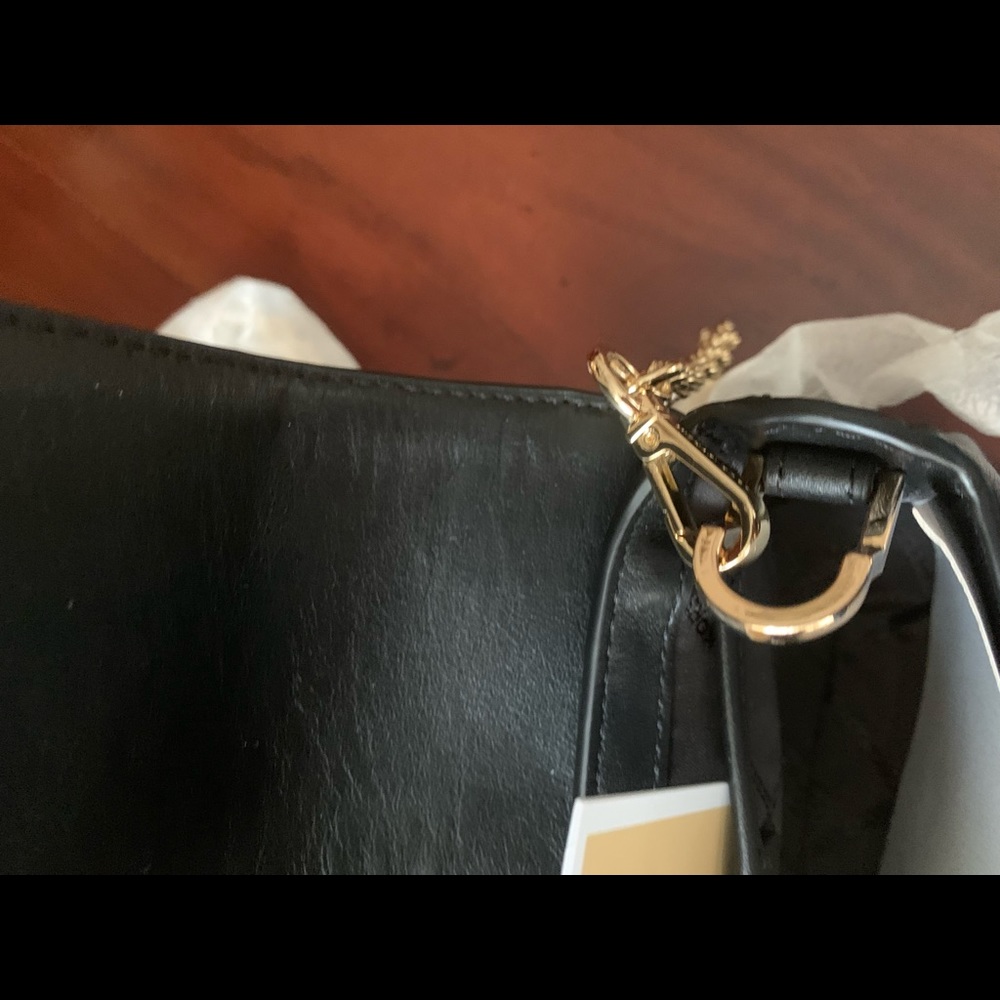 Purses - Picture 5 of 8